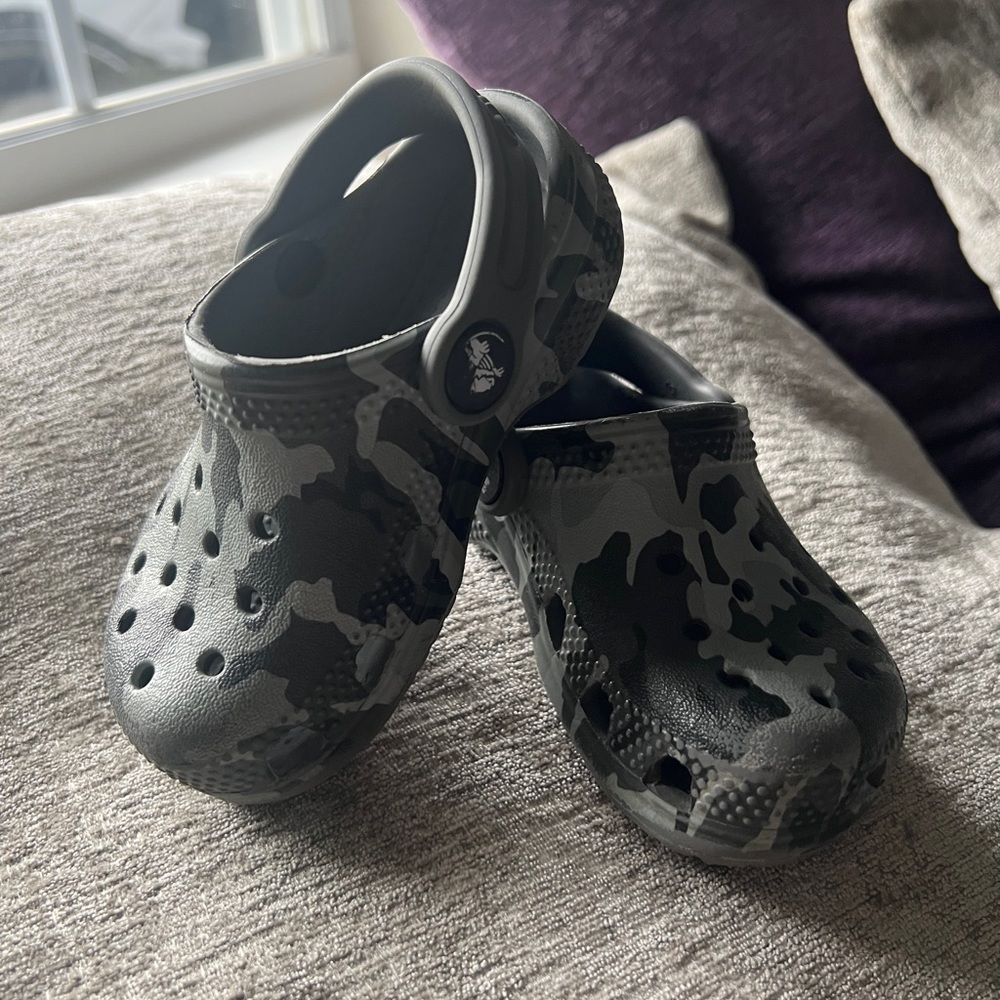 Crocs Size 6 Toddlers